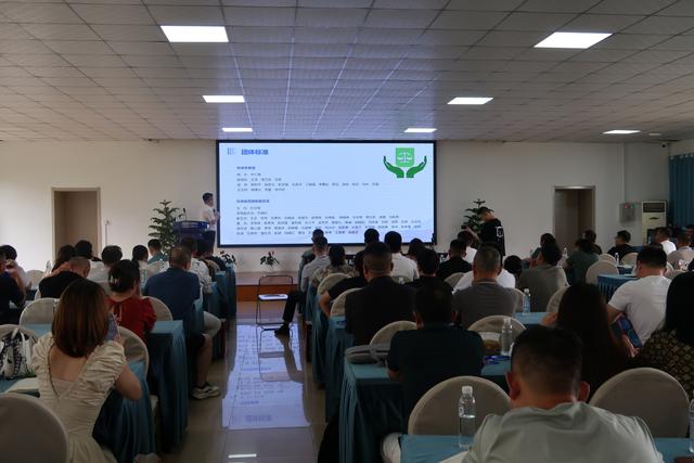 b3fb43166d224f4a56ab080438fad45c9822d196.jpg b3fb43166d224f4a56ab080438fad45c9822d196.jpg